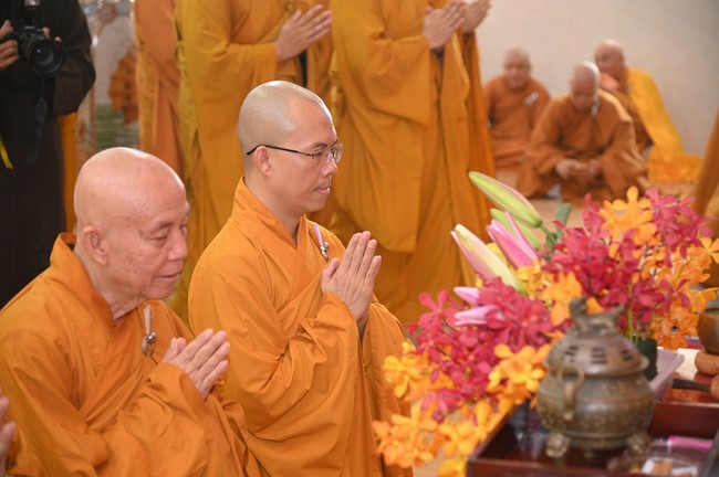 Holding Pravaranà Ceremony of the Director Board (DB) of Hoc Mon district's Vietnam Buddhist Sangha (VBS)